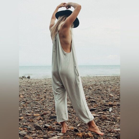 Lovestitch Mazzy Jumpsuit Sleeveless Relaxed Fit in Light Sage Size M/L NWT - Picture 10 of 10